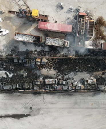 2024-12-12T064405Z_1629998151_RC21NBAX96H4_RTRMADP_3_SYRIA-SECURITY-ISRAEL-1733986060