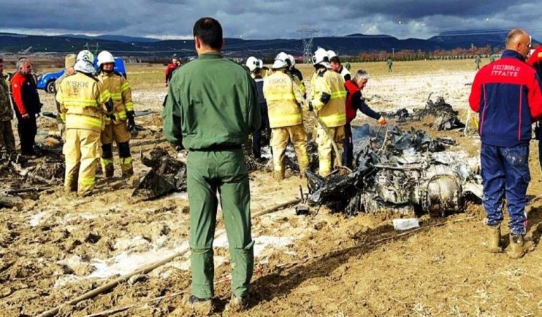 Isparta’nın Keçiborlu ilçesinde askeri helikopter düştü, 6 asker şehit oldu