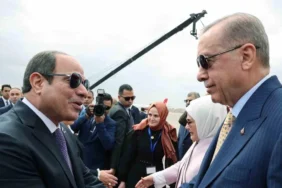 cumhurbaskani-erdogani-12-yil-sonra-misirda-sisi-karsiladi
