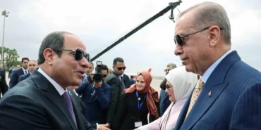 cumhurbaskani-erdogani-12-yil-sonra-misirda-sisi-karsiladi