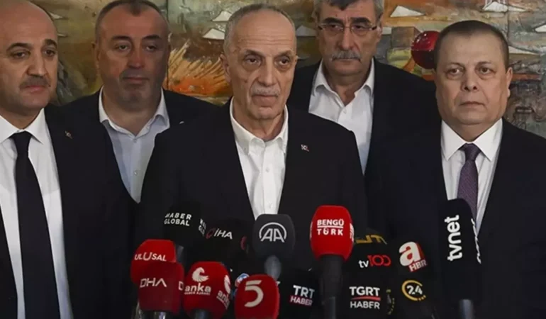 Asgari ücret 2025 yılı için 22.104 TL oldu