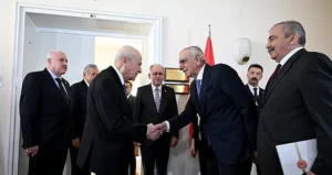 650x344-bahceli-dem-parti-zirvesinin-sifreleri-kritik-gorusmede-3-paradigma-1735823560870