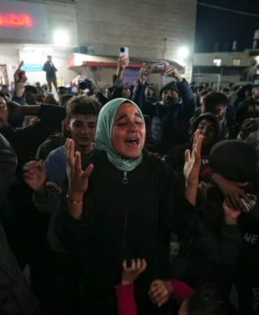 palestinians-celebrate-ceasefire-ap-011525-768x512