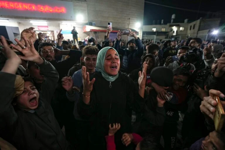 palestinians-celebrate-ceasefire-ap-011525-768x512