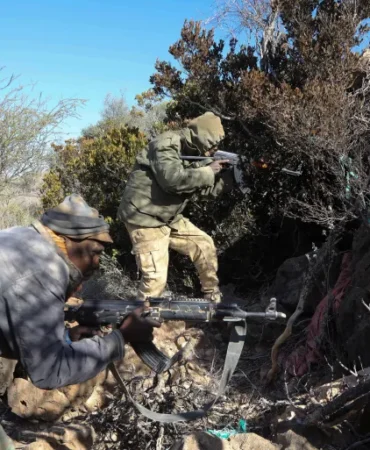 2025-02-01T210141Z_364407219_RC2BHCAAFV3W_RTRMADP_3_USA-TRUMP-SOMALIA-1738482042