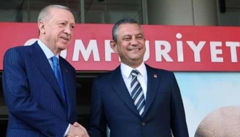 Vecdet Öz: SÜRPRİZLERE HAZIRLIKLI OLUN! AKP+CHP KOALİSYONU YOLDA!