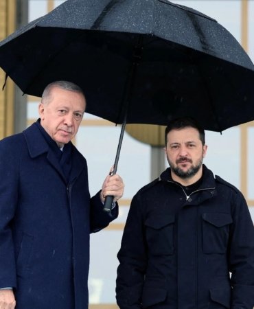zelensky erdogan umbrella reuters.jpg