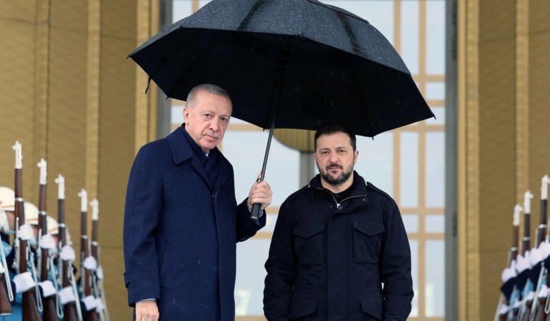 zelensky erdogan umbrella reuters.jpg