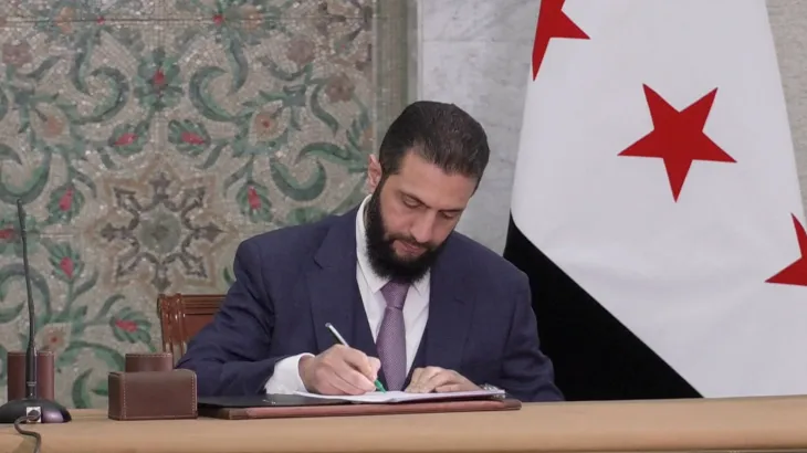 2025-03-13T121651Z_1152345327_RC2CCDA5F972_RTRMADP_3_SYRIA-SECURITY-CONSTITUTION-1741877909