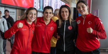 dunya-ucuncusu-turkiye-kadin-boks-milli-takimi-yurda-dondu_075e997