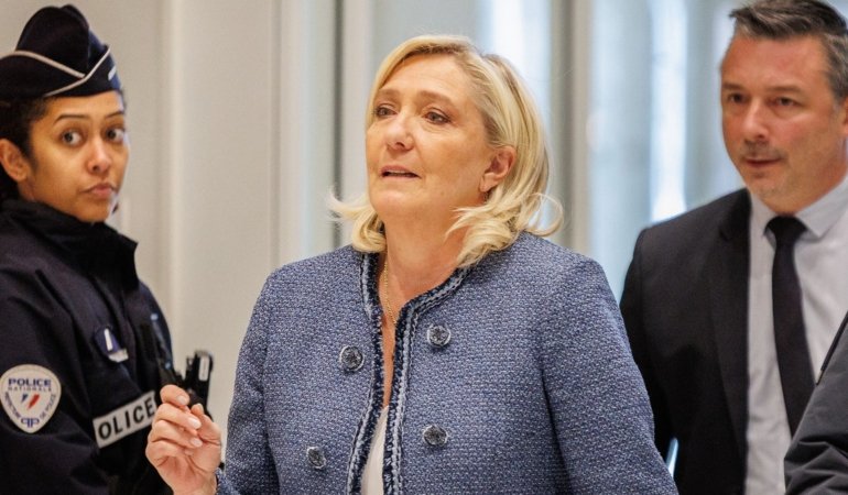 Fransız aşırı sağcı lider Marine Le Pen, zimmetine para geçirmekten suçlu bulundu, seçimlere giremeyecek! Trump ve Musk’tan Le Pen’e destek…