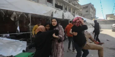 07int-gaza-displacement-01-vjzm-articleLarge