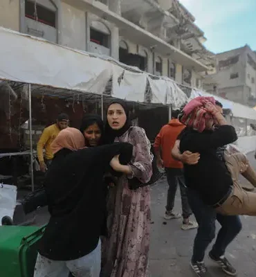 07int-gaza-displacement-01-vjzm-articleLarge