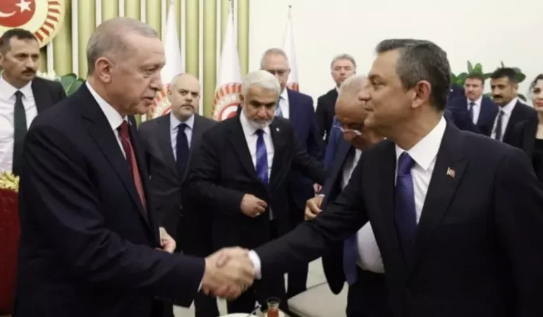 Tayyip Erdoğan ve CHP lideri Özgür Özel mahkemelik oldu!