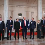 250818-white-house-group-photo-zelenskyy-trump-mn-1450-85e1b2