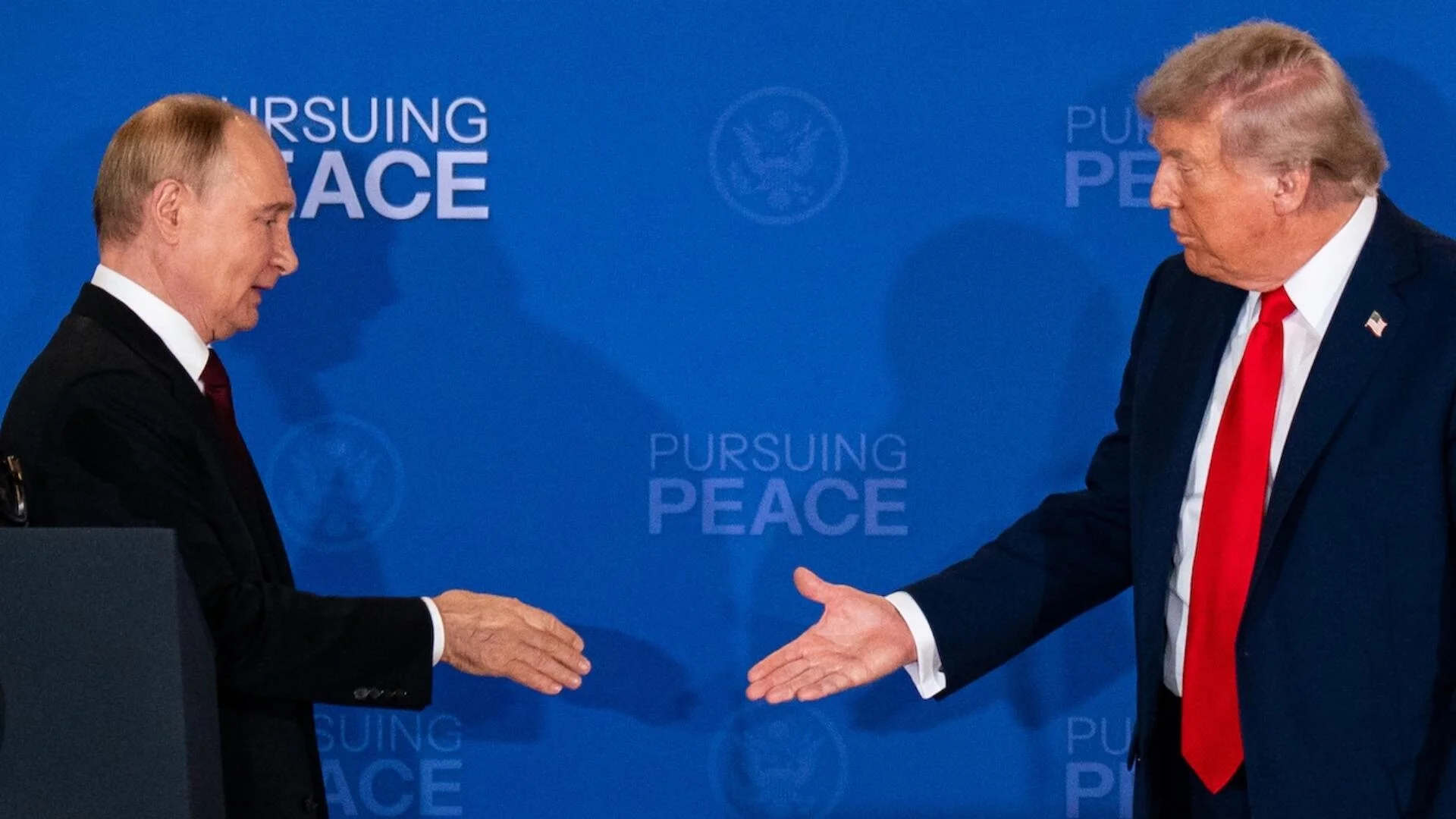 cbsn-fusion-trump-putin-speak-reporters-summit-special-report-thumbnail