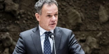 rkgygEJafke_0_0_2779_1853_0_x-large