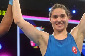 milli-boksor-busra-isildar-dunya-boks-sampiyonasinda-finale-cikti-zapg