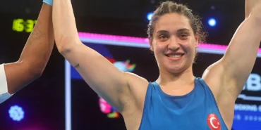 milli-boksor-busra-isildar-dunya-boks-sampiyonasinda-finale-cikti-zapg