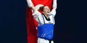 milli-tekvandocu-merve-dincel-kavurat-dunya-sampiyonu-oldu