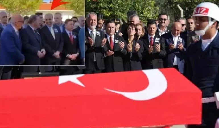 Vecdet Öz: TABİİ HELVA SİZİN EVDE KAVRULMAYINCA TATLI GELİR, SIRITIRSINIZ BÖYLE HAYASIZCA…