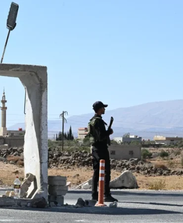 AFP__20250922__76AT4Q9__v1__HighRes__SyriaIsraelConflictBorder-1762346188