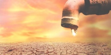 a-faucet-where-the-water-does-not-flow-the-concept-of-water-scarcity-and-the-water-crisis-free-photo