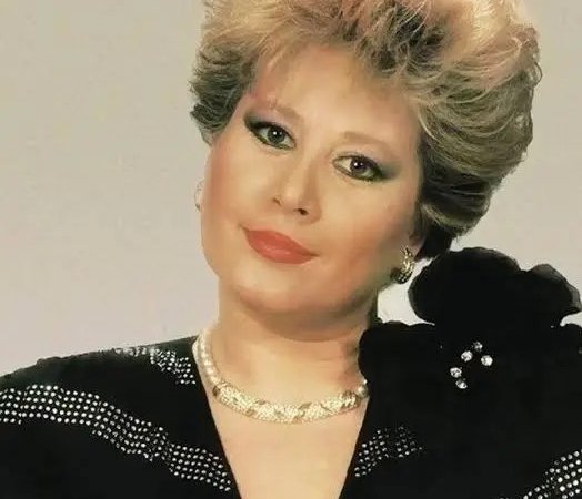 Türk Sanat Müziği duayen sanatçısı Muazzez Abacı hayatını kaybetti