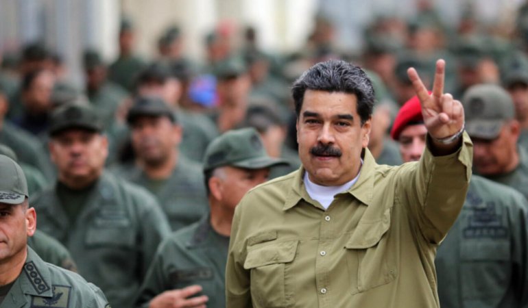 Maduro, ABD güçlerinin ele geçirdiği petrol tankerlerine refakat etmesi için Venezuela donanmasına emir verdi!