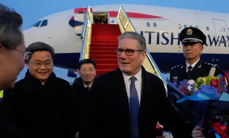 Sekiz yıl sonra İngiltere’den Çin’e üst düzey ziyaret: Başbakan Keir Starmer’ın Şi Jinping ile görüşmesinden neler bekleniyor?