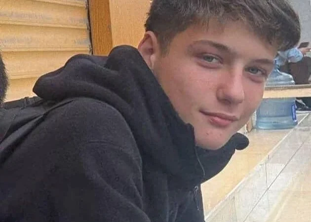 17 yaşındaki Atlas, 15 yaşındaki zanlı tarafından bıçaklandı, hastanede öldü. Annesi ‘Adalet istiyorum’ dedi…