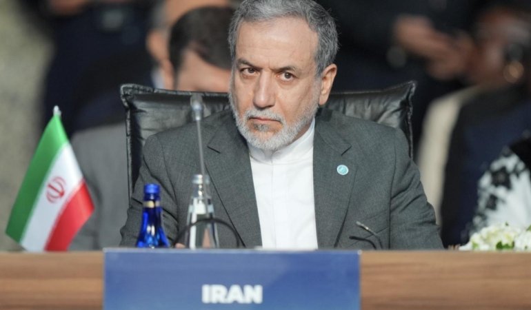 Abbas Arakçi, İran’da yeni dini liderin birkaç gün içinde seçilebileceğini söyledi. Trump’ın teslim olmalarını istediği Devrim muhafızları ne yapacak?