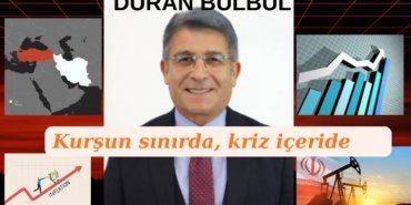 Red and Black Retro Landscape YouTube Thumbnail background