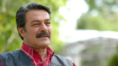 Türk sinemasının usta isimlerinden Kadir İnanır, zatürre nedeniyle tedavi gördüğü