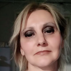 Ayça YILMAZ yazar fotoğrafı