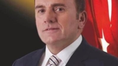 Vecdet Öz'den "Sen kimsin?" diyen trollere: "Öz be öz vatan