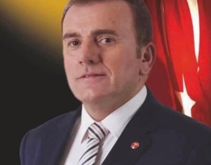 Vecdet Öz'den "Sen kimsin?" diyen trollere: "Öz be öz vatan