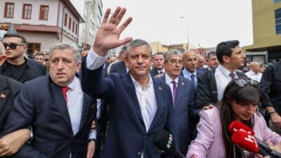 Özgür Özel’in  genel başkan seçildiği Yeni Parti, Türkiye Büyük Millet
