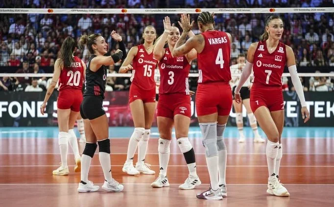 Filenin Sultanları, Avrupa Şampiyonası’nda Macaristan’ı 3-0 mağlup ederek 3’te 3