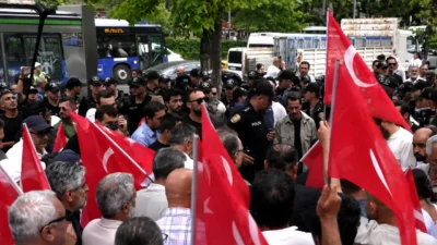 Güvenpark’ta Er Şehit Aileleri ve Gaziler Platformu’na bağlı gaziler ve