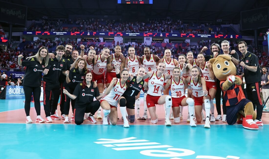 Son Milletler Ligi ve Avrupa Şampiyonu A Milli Kadın Voleybol