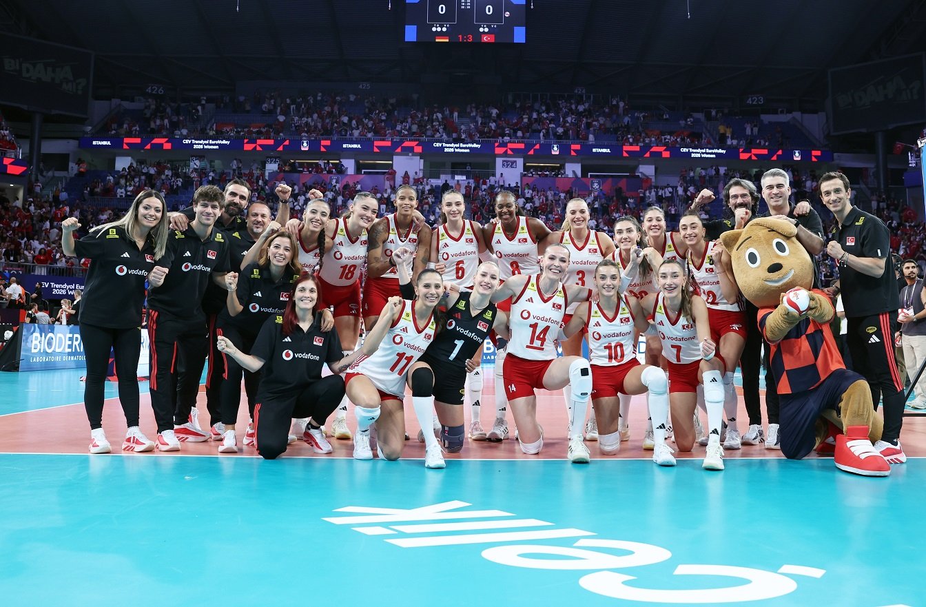 Son Milletler Ligi ve Avrupa Şampiyonu A Milli Kadın Voleybol