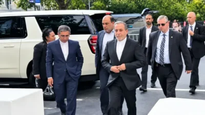 İran hükümeti, Hürmüz Boğazı’nın yeniden açılmasına ilişkin önerisi konusunda Amerika