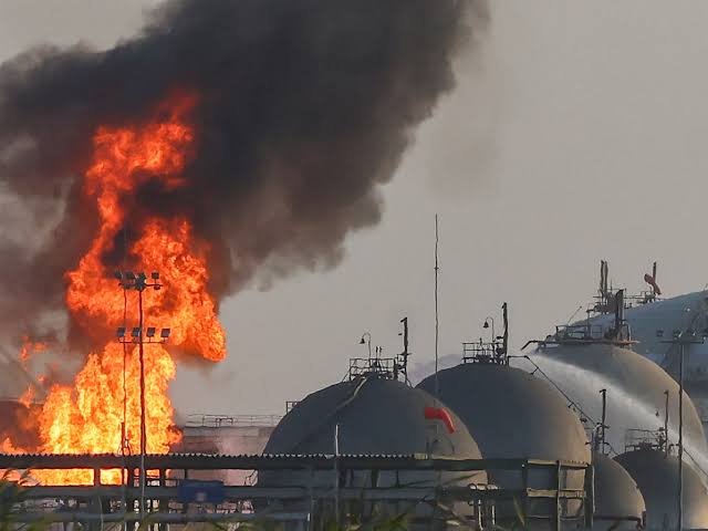 Yemen’deki Husiler, Riyad’da Suudi devletine ait bir petrol şirketine başarılı